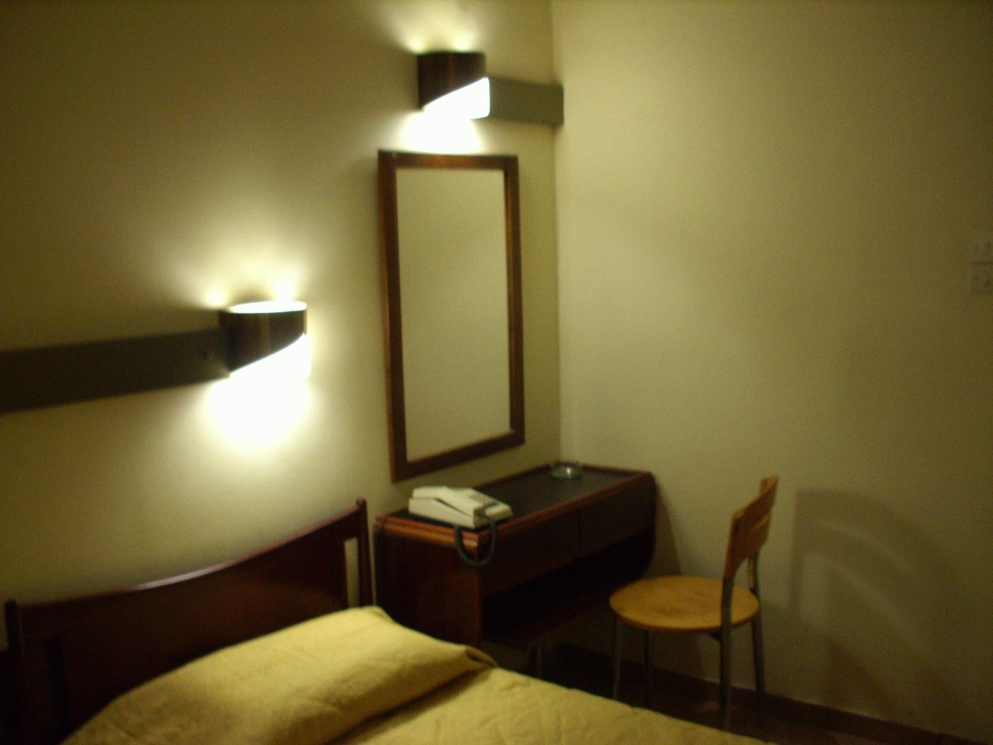 Hotel Claridge 2*